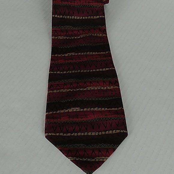 Famous Jerry Garcia Multi Colored Tie 100% Silk - Picture 7 of 7